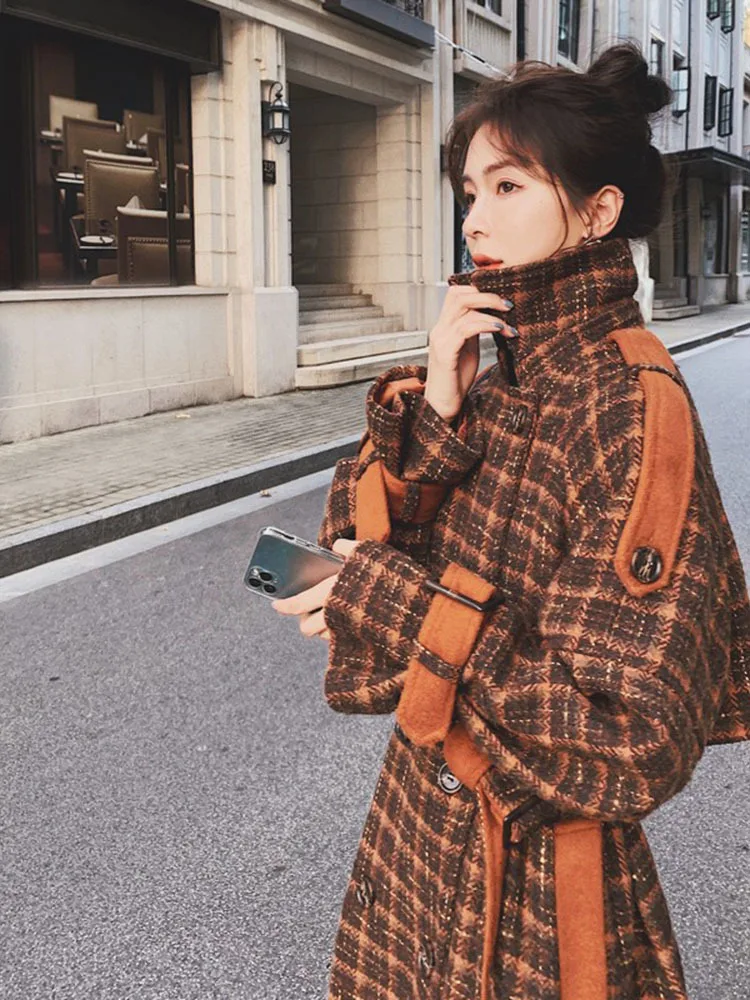 Fashion Women Woolen Plaid Coat Lapel Long Sleeves Belt Loose Single Breasted Pockets Overwear Coats Autumn 2023 New