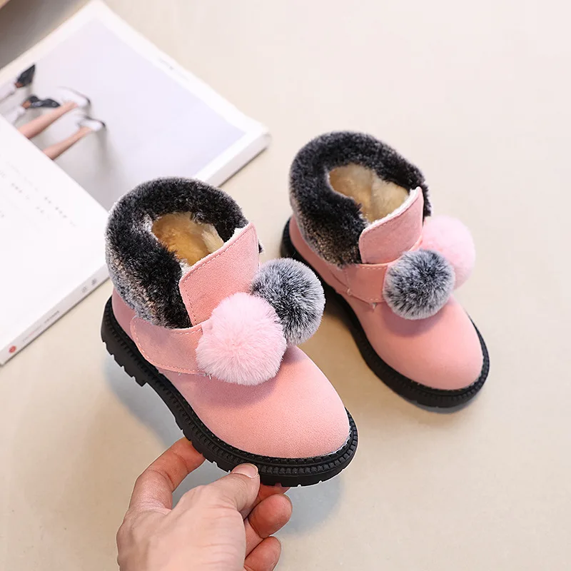 

Girls Furry Plush Boots Winter Sort Hairball Children Warm Snow Boots Non-slip Outdoor Princess Fashion Kids Ankle Cotton Boots