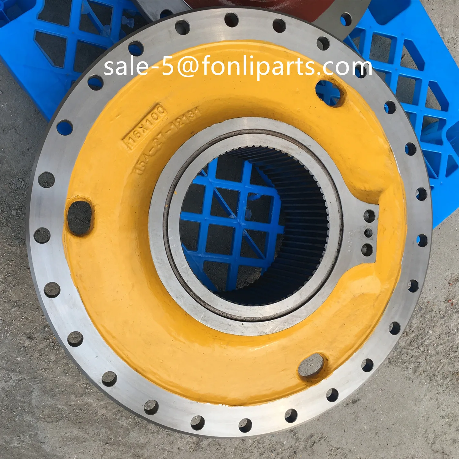 Bulldozer SD22 TY220 Final Transmission Spare Parts, Sprocket Wheel 154-27-1213 1 Drum 154-27-1212 2