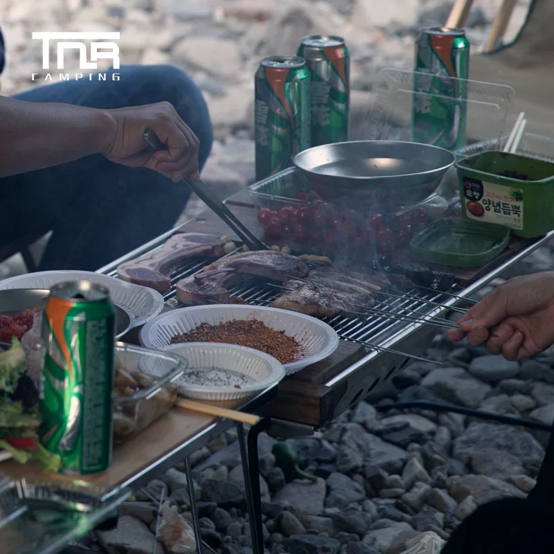 Grelha sem fumaça para churrasco a carvão para acampamento ao ar livre