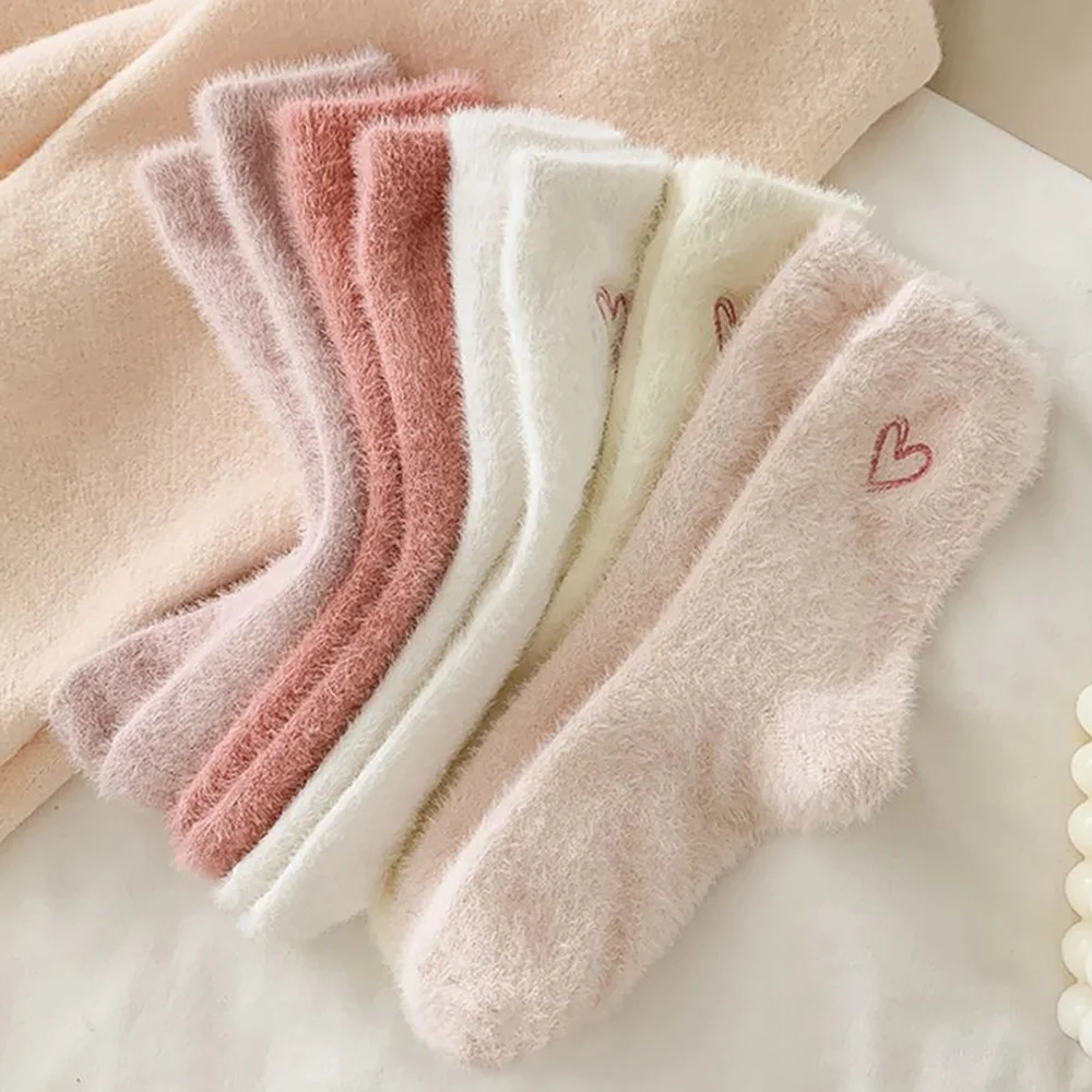 1Pair Thick Medium Plush Women's Socks With Pink Heart Pattern Thick Winter Warm Plush Mink Daily Gift Socks Sleep Warm Socks.