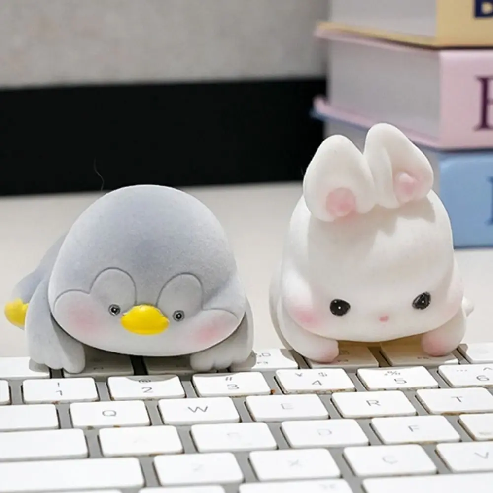 

4Pcs/8pcs/set Flocking Computer Monitor Decoration Panda Dog Computer Display Screen Animal Model Cartoon Penguin