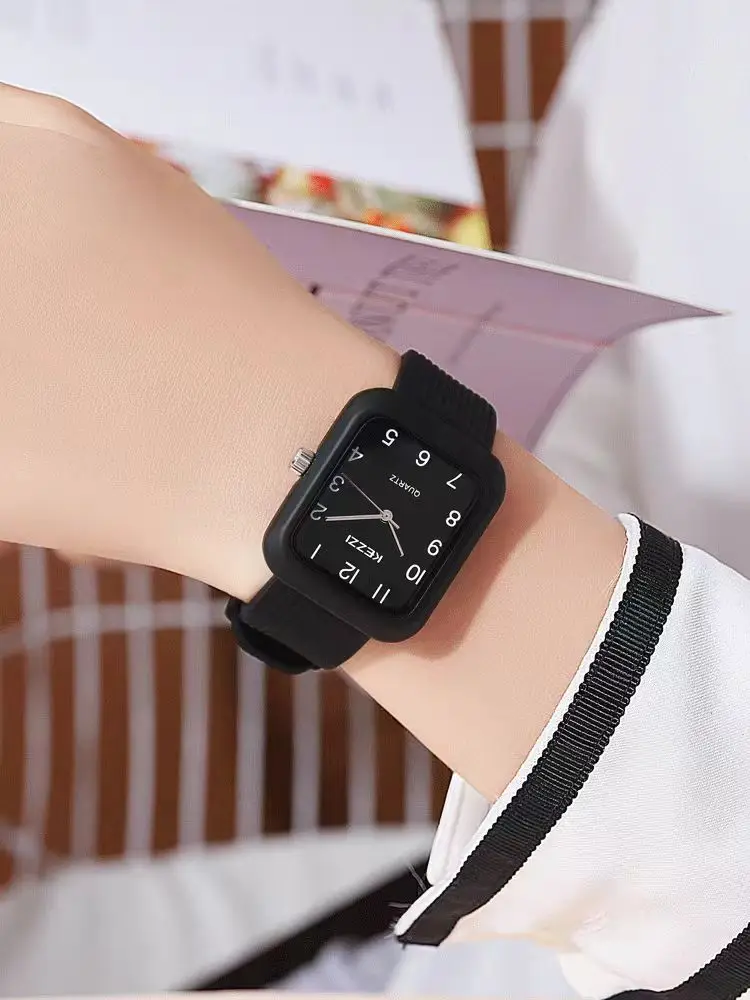 Watch for women, Ins style, high aesthetic value, niche design for middle and high school students, simple and fashionable squar