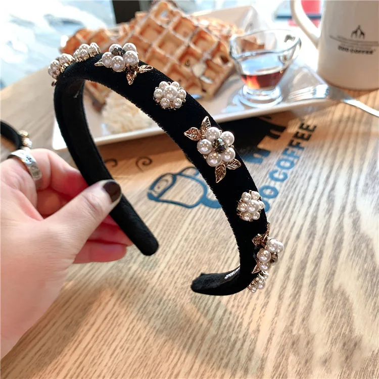 

Retro court Versatile Rhinestone hairband Women Girls Fashion Simple crystal pearls Hair Hoop Headwear Hair Accessories