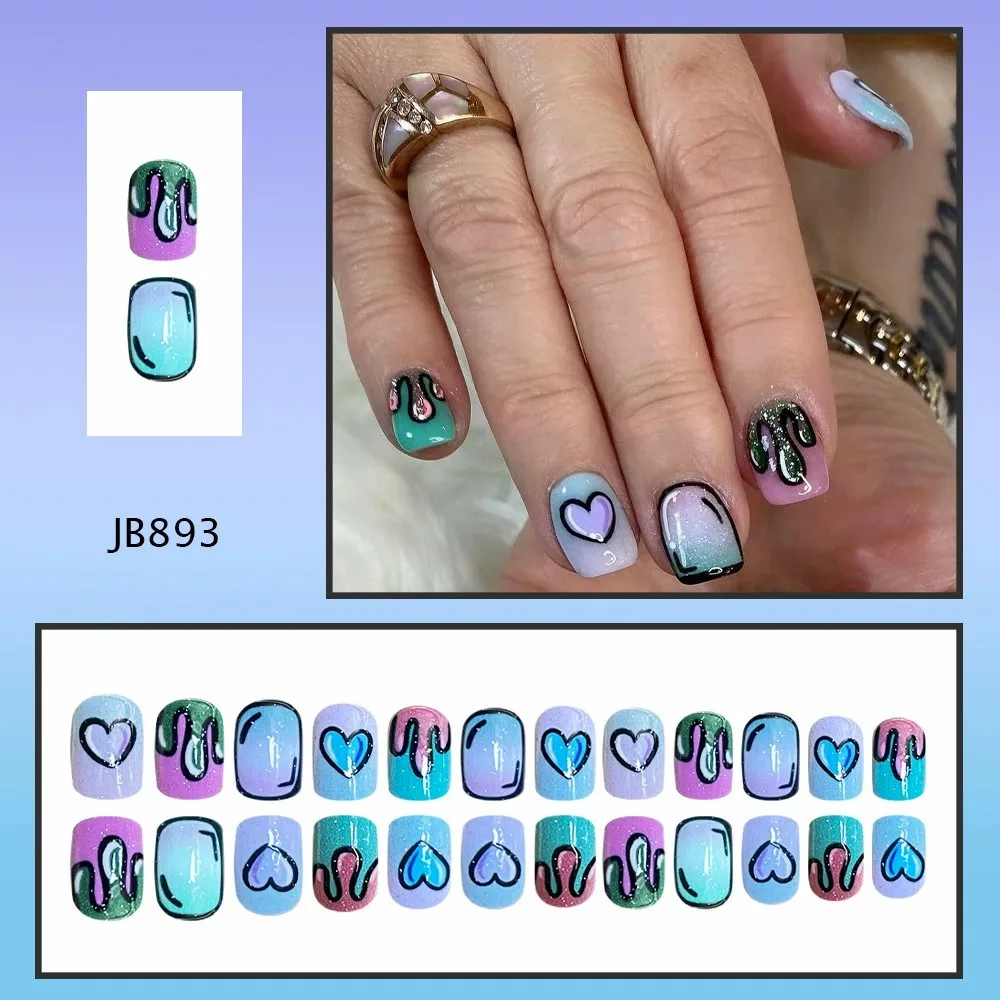 24 ชิ้นไล่โทนสีฮาโลวีนการ์ตูนเล็บปลอมกดบนเล็บสั้นสแควร์ Ins สไตล์อะนิเมะเล็บปลอมที่มีการออกแบบแววสวมใส่