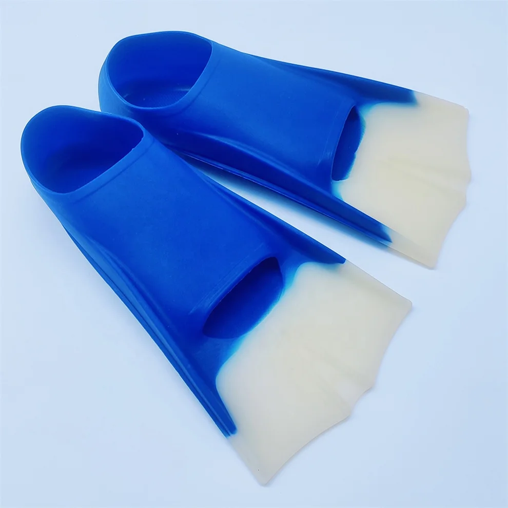

Full Foot Adult Kids Training Swim Fins Snorkeling Short Flippers Soft 100% Silicone Swimming Fins for Childrenpromote sales