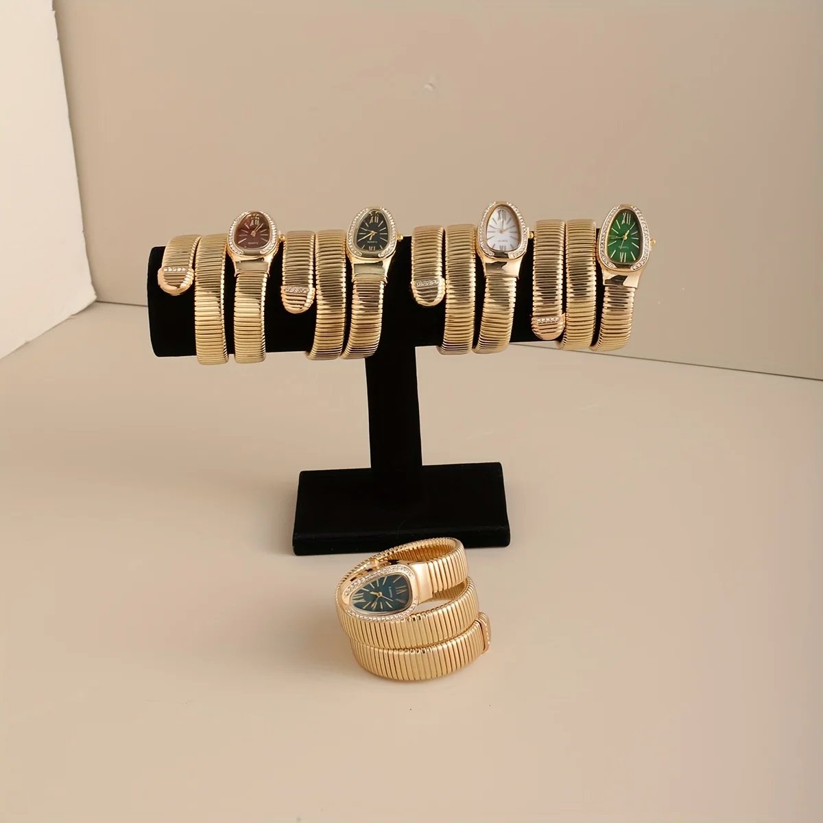 

1pc-Luxury Ladies Quartz Watch Fashion Gold Ladies Watches Clock High-quality Stainless Steel Bracelet Wristwatch Gifts