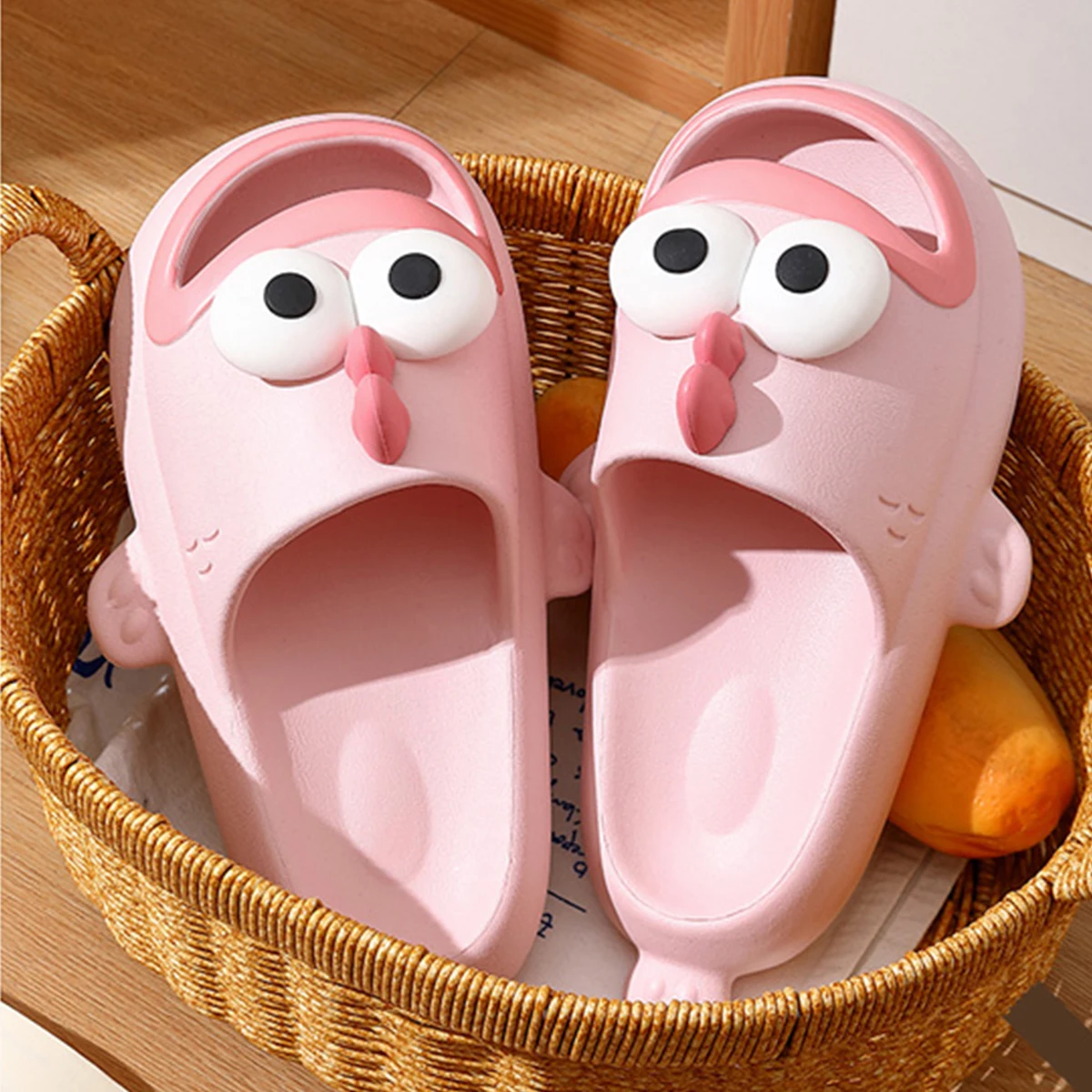 Cute Big Eyed Clown Fish Slippers for Women Summer Bathroom Anti slip Thick Sole Cool Slippers for External Wear