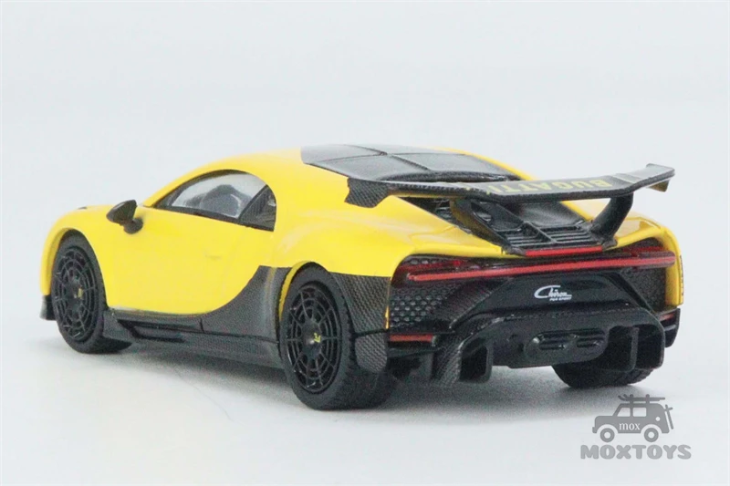 MINI GT 1:64 Bugatti Chiron Pur Sport Yellow LHD Diecast Model Car