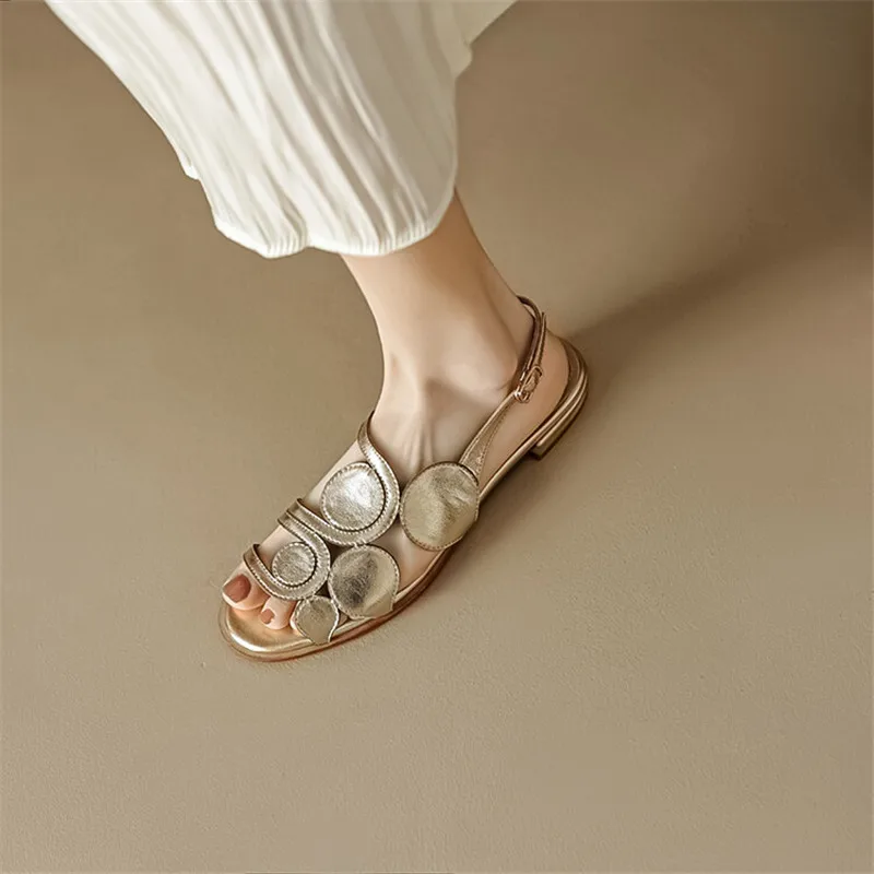 New Summer Sandals Sheepskin Round Toe Women Sandals Chunky Heel Women Shoes Low Heel Shoes for Women Hollow Out Ladies Shoes