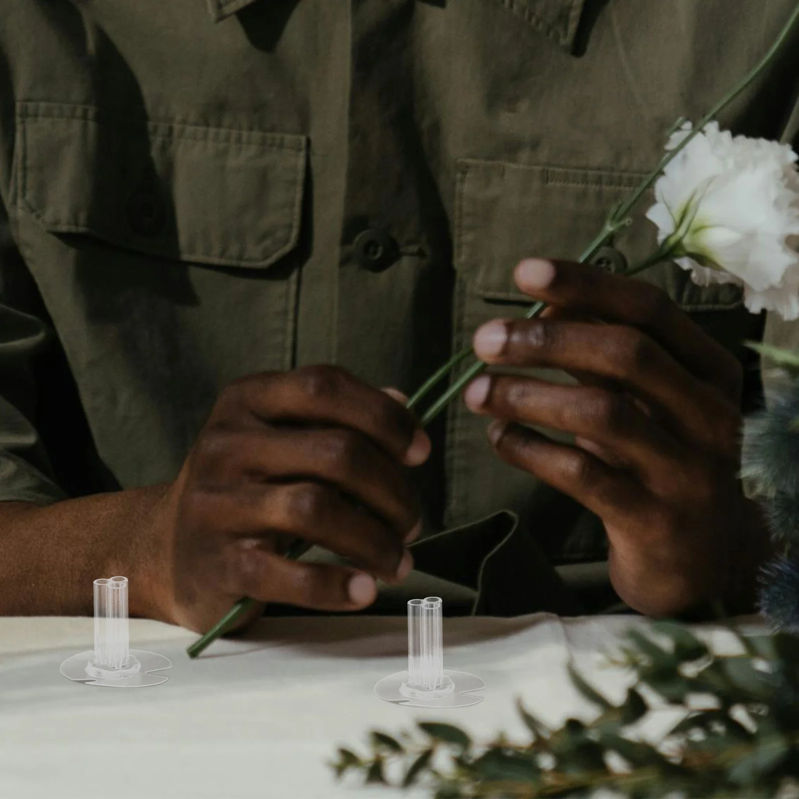 Soporte de flores autoadhesivo redondo de tres ranuras, Base de flores de plástico transparente para exhibición de arreglo Floral de fiesta, 30 Uds.