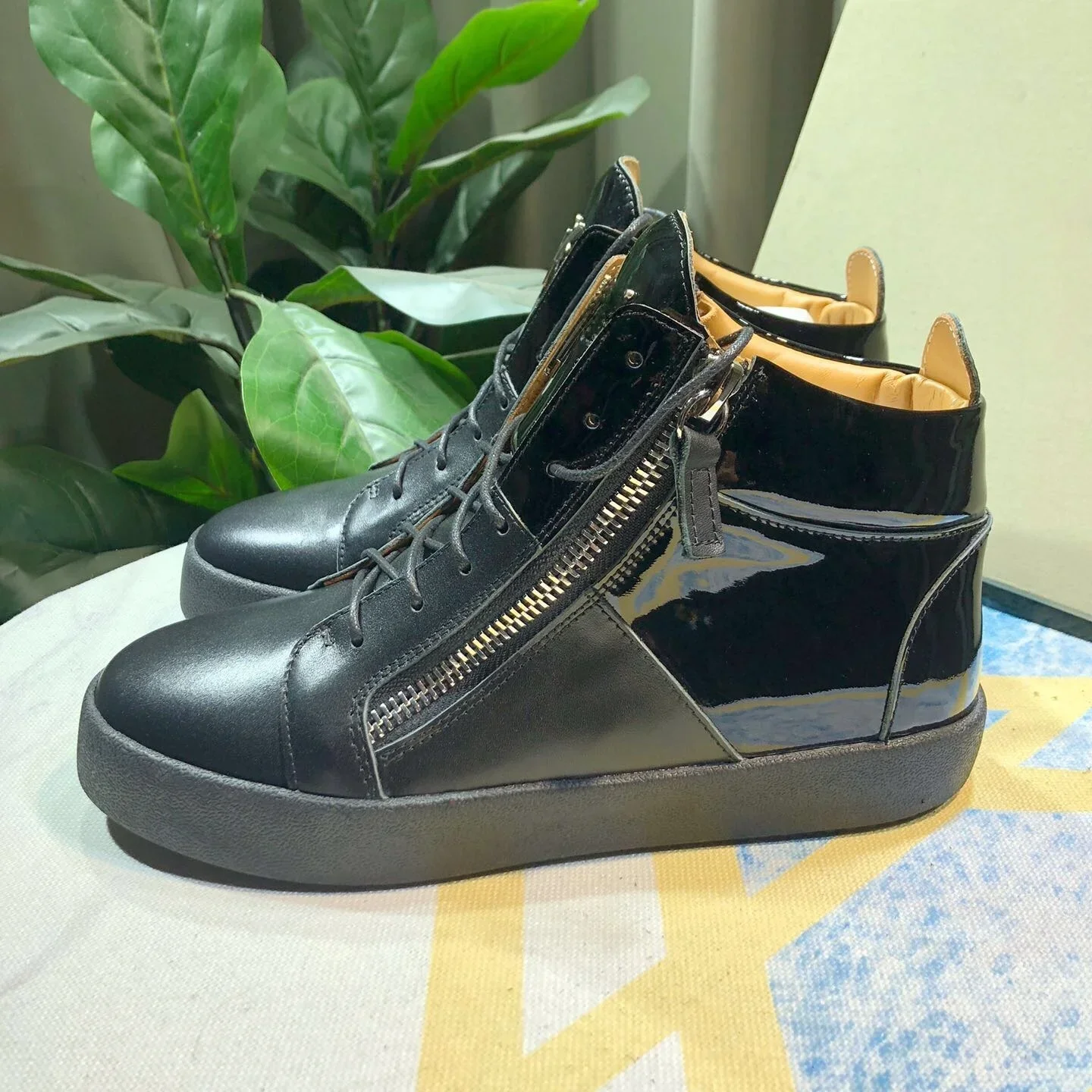 

Top Quality Classic Mens Casual Sneakers Women High-top Real Leather Tennis Luxury Brand Designer Unisex Sports shoes 0648