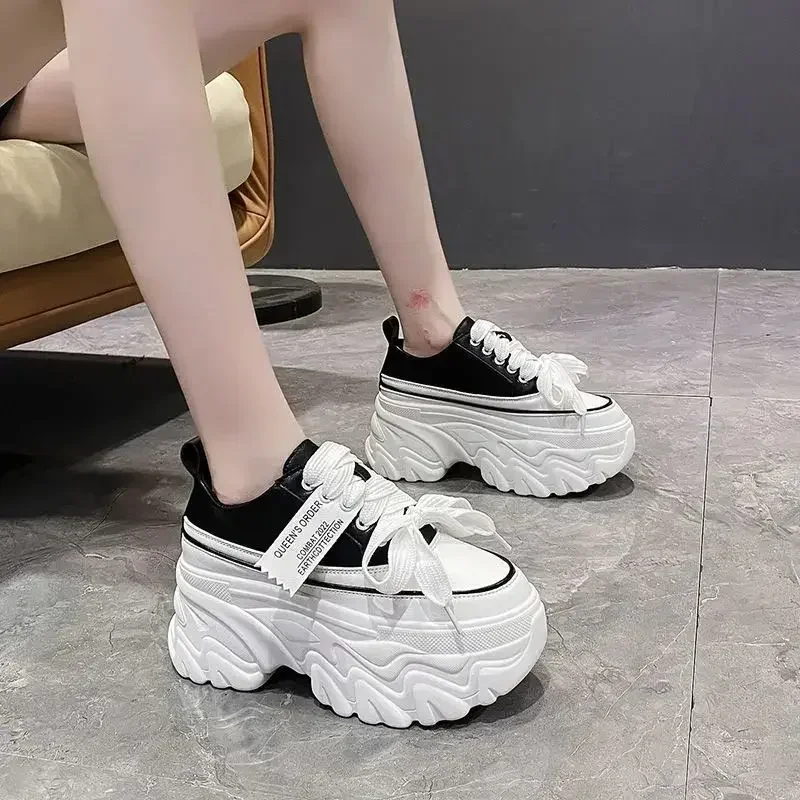 Zapatillas de deporte para mujer, cuñas de plataforma, zapatos de moda de otoño, calzado blanco con cordones para verano, plataforma de fondo grueso