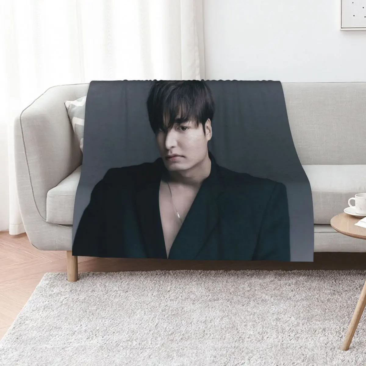 

LEE MIN HO Throw Blanket Decorative Sofas Thins Bed Fashionable Blankets Sofas Of Decoration Blankets