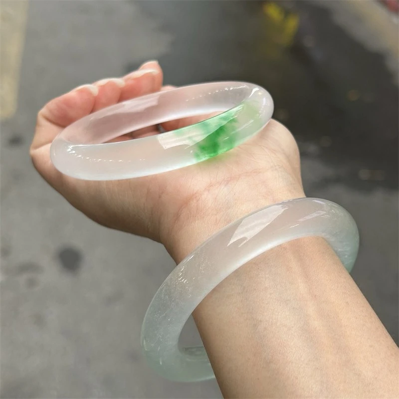 Bracelet à fleurs vertes naturelles à haute glace, classique et simple