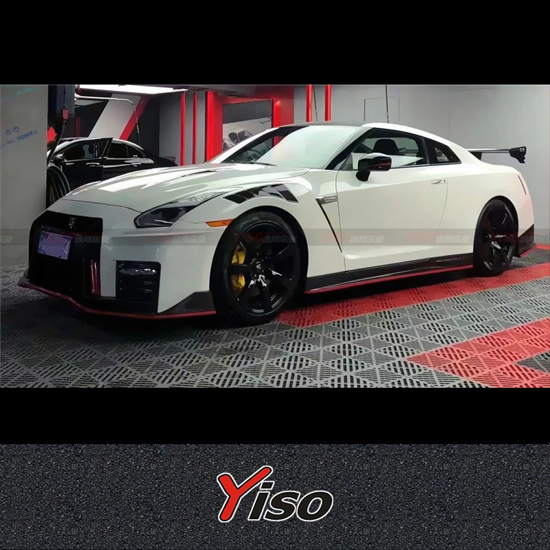 Suitable for NISSAN R35 GTR GTR35 Modified Carbon fiber 2020 NISMO Front fender Aerodynamic kit