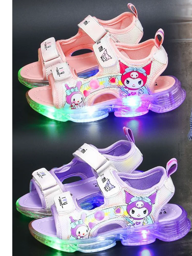 

Kuromi Girls Sandals Summer New Style Fashion Hot Children Princess Holiday Gift Sandals Home Girls Sanrio Lights Beach Shoes