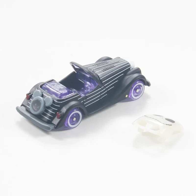 TAKARA TOMY Disney juguete aleación coche fundido a presión modelo niña juguete decoración Skull Jack coche clásico, regalo de vacaciones para niños