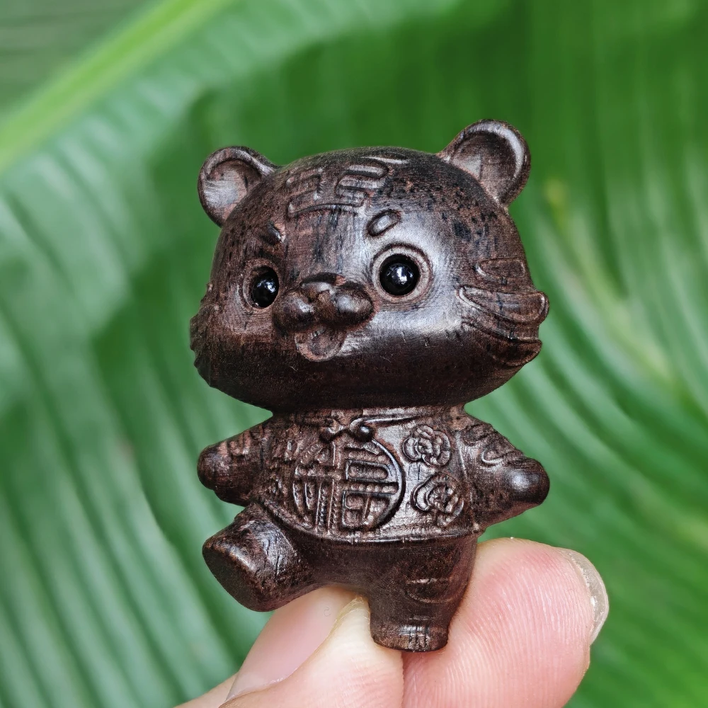 Hand-Carved Wooden Tiger Figurine Ornament, Ethnic Style, Animal Theme, Suitable for Halloween Decorations, Holiday Decorations, Party Decorations, Men's Gifts, Housewarming Gifts, Interior Decorations, Tabletop Decorations, Study Room