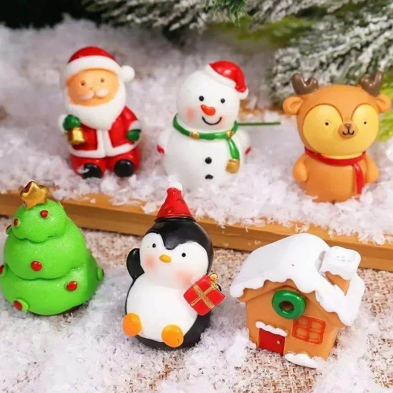 Mini Christmas Resin Figurines Ornaments Cute Santa Claus Snowman Miniature Desktop Decoration Micro Landscape Xmas Home Decors