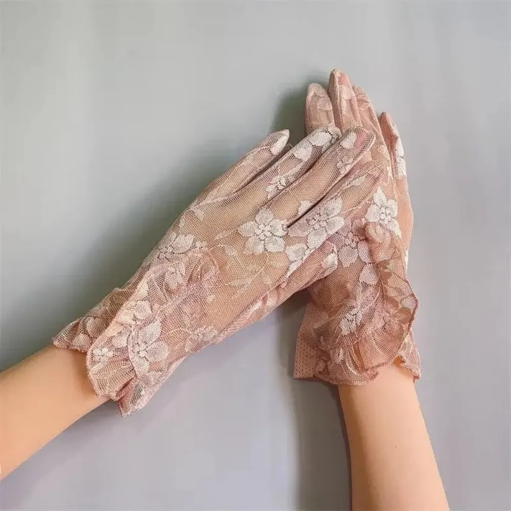 Elegant Hollow Touch Screen Gloves Lace Mesh Breathable Sunscreen Gloves Anti-skid Short Thin Gloves Driving UV Gloves