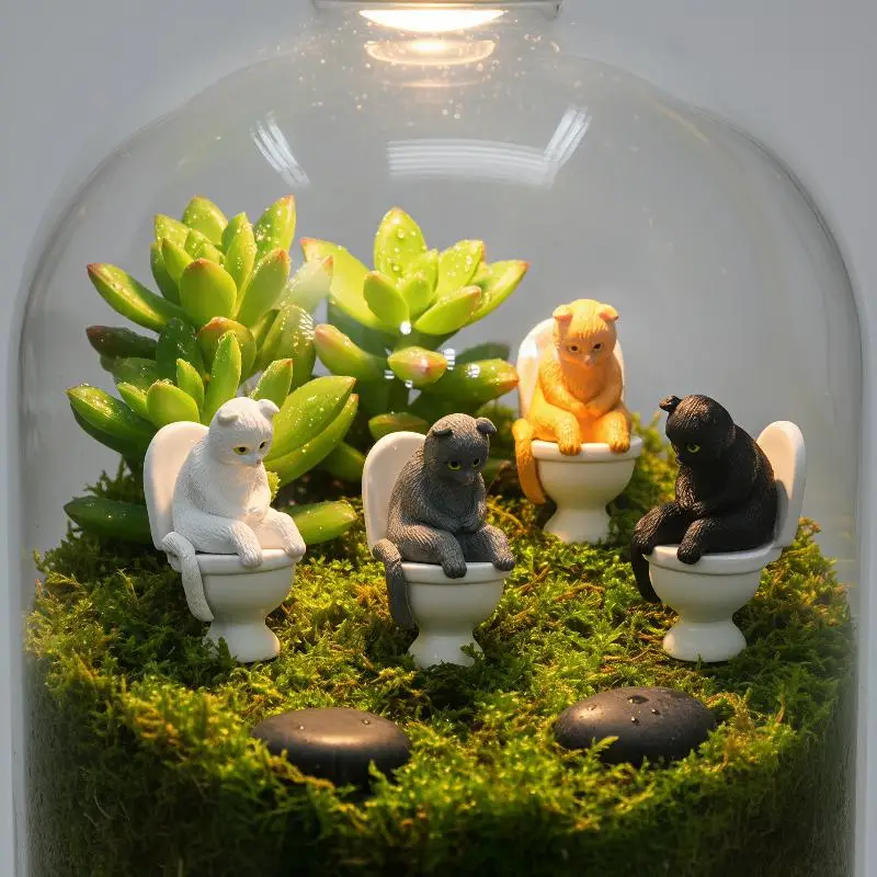 Mini Toilet Cat Figurine Kawaii Cartoon Ornament 5 Different Colors for Study Desk Dorm Room Decor Cat Lovers Gift