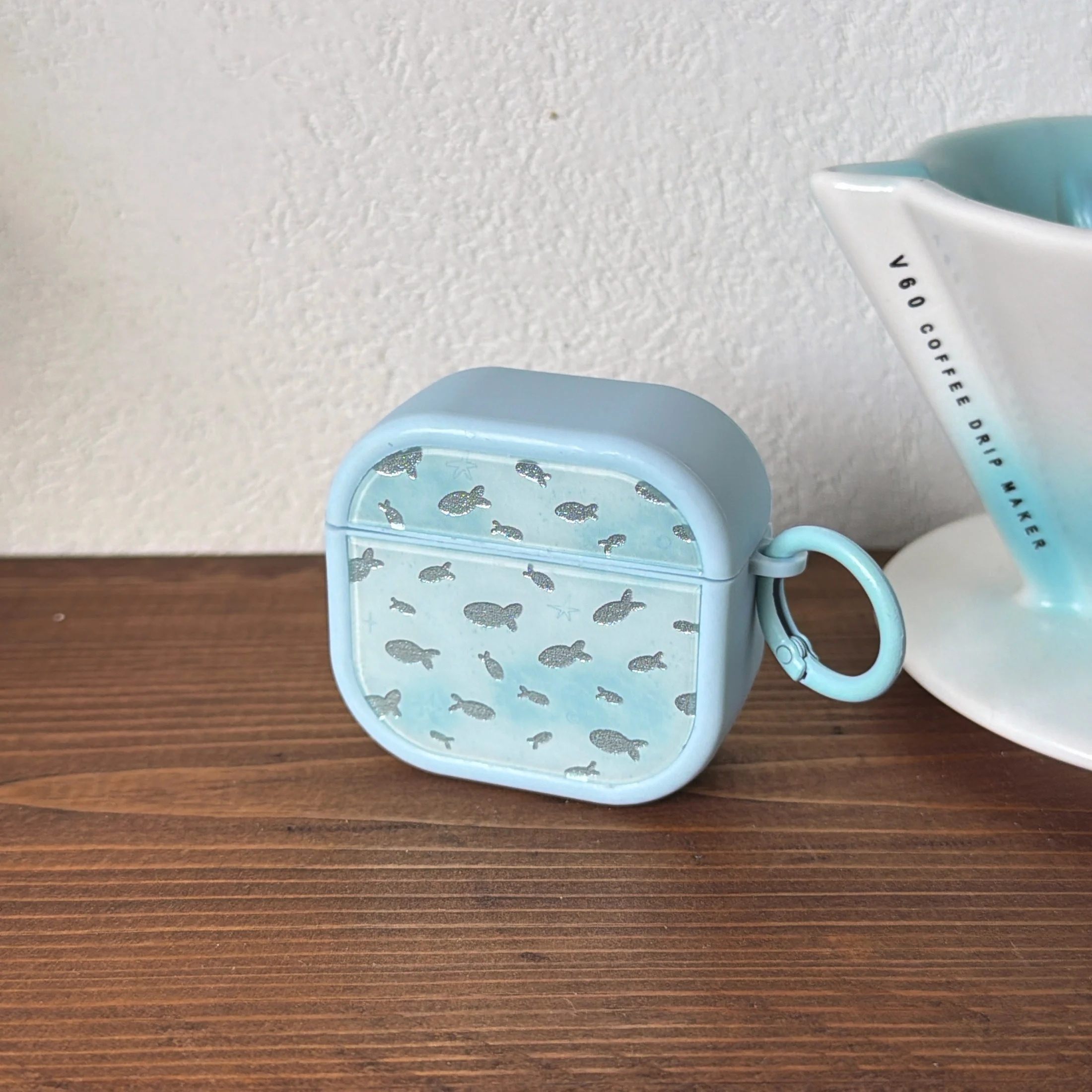 Case for AirPods Pro  /  Pro 2 Glitter Fish Star Pattern TPU Protective Cover with Carabiner Hook