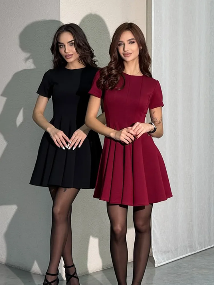 

TARUXY Slim Pleated Dress For Women Short Sleeve Tight Waist Mini Dress Elegant Office Lady Outfits Patchwork A-Line Solid Dress
