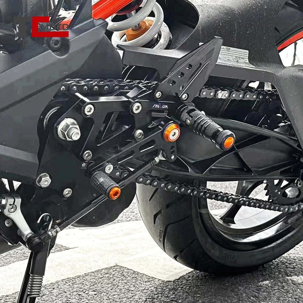 Motorcycle Adjustable Footrest Rear Set For KTM RC390 RC200 RC125 RC 390 200 2014 -2020 2021 2022 2023