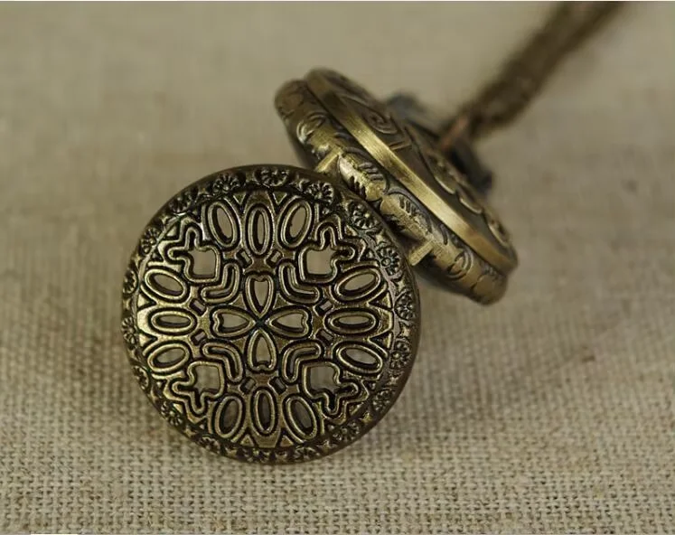 6061Bronze trumpet hollow pattern pocket watch Hot sale Europe and America personality trumpet four fish retro pocket watch