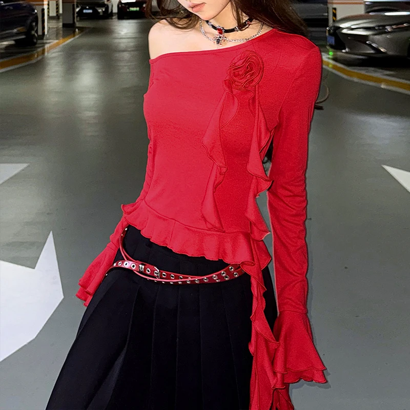 เสื้อยืดทรงปล่อยแขนยาวระบายแต่งระบาย แต่งดอกไม้ 3 มิติ ผ้าพลีทแบบไม่สม่ำเสมอ สไตล์ลำลองสำหรับผู้หญิง ใส่ได้ทุกวัน ไปเที่ยวคลับ หรือใส่เดินเล่น