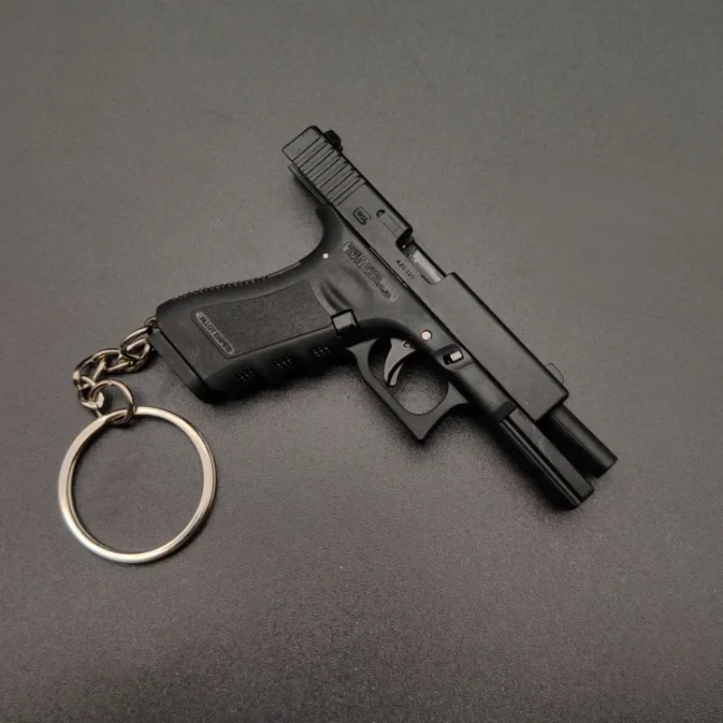 1:3 Glock Shell Thrower Edition Keychain Model Ornament Toy Adult Children's Toy Model Toys To Play with Desk Toy