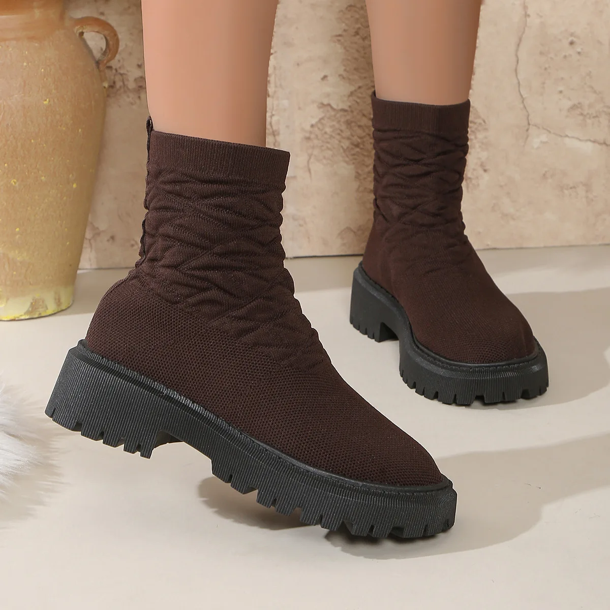 Autumn New Knit Sock Boots Women Thick Bottom Solid Colour Leisure Outside Wear Ankle Boots Chunky Middle Heels Short Botas