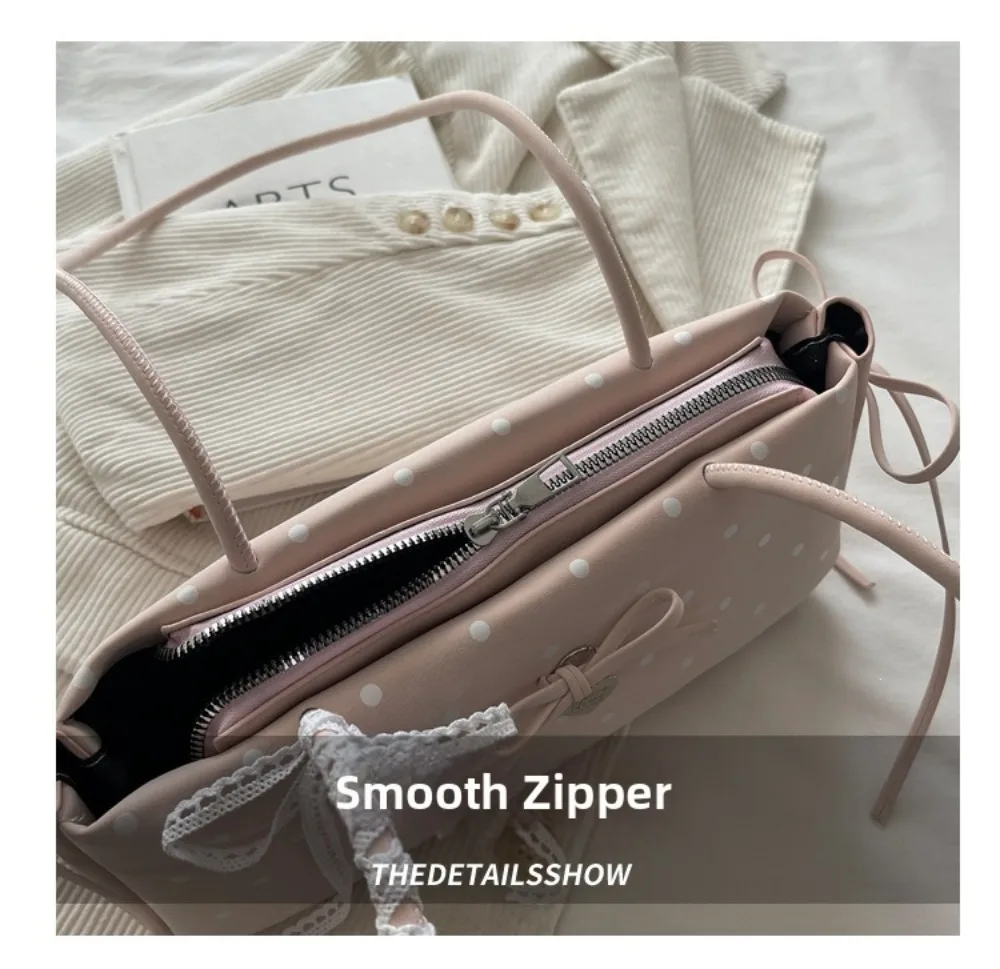 Modische Y2k Kissen-Tasche mit Polka-Dots und Charm-Anhänger, Große Kapazität, Langer Schulterriemen, Schultertasche für Damen – Detail 5