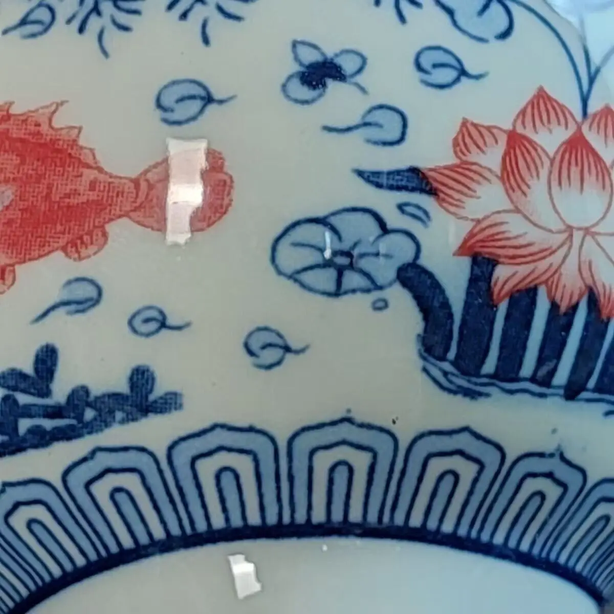 Exquisite China Porcelain Blue and White Porcelain Fish Pattern Mini Tea Cup 2P