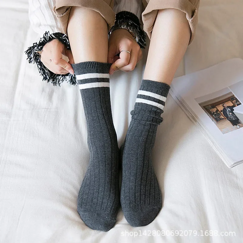 Solid Color Striped Women Socks Casual Fashion Socks School Girls Cotton Knitting Loose Long Socks Sox Black White College Style
