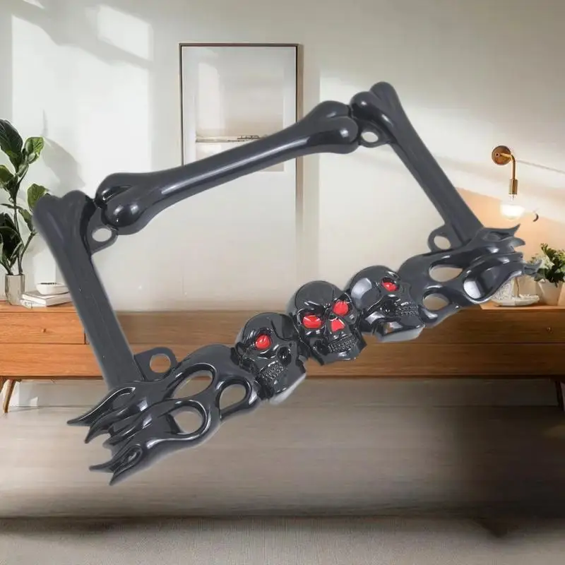 

Sleek Skull Head Plastic License Plate Frame for Sport Scooters: Perfect Motorcycle Accessories.