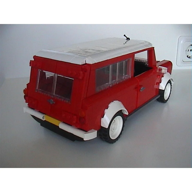 MOC-5235 City Classic Two-Seater Travel Truck Building Block Model 943 Parts Boys' Children's Birthday Building Block Toy Gift