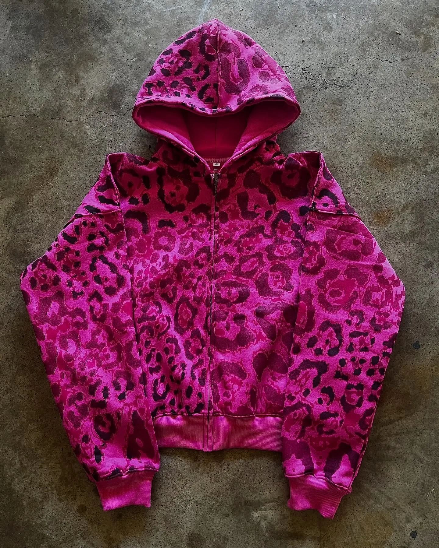 Y2K الموضة الأمريكية ريترو الشرير سستة سترة هوديس جديد ليوبارد طباعة شارع العليا عادية الورك Honeysuit المرأة بلوزات