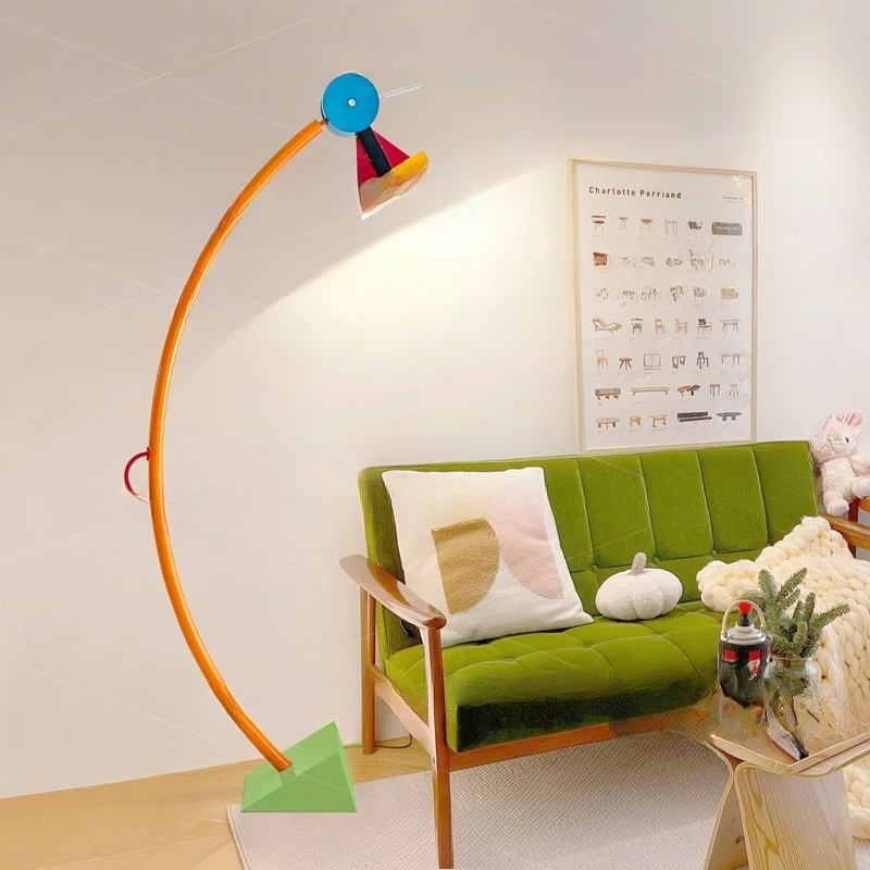 

Торшер для гостиной, детская комната, спальня, дизайнерский мультяшный цветной стол с геометрической атмосферой