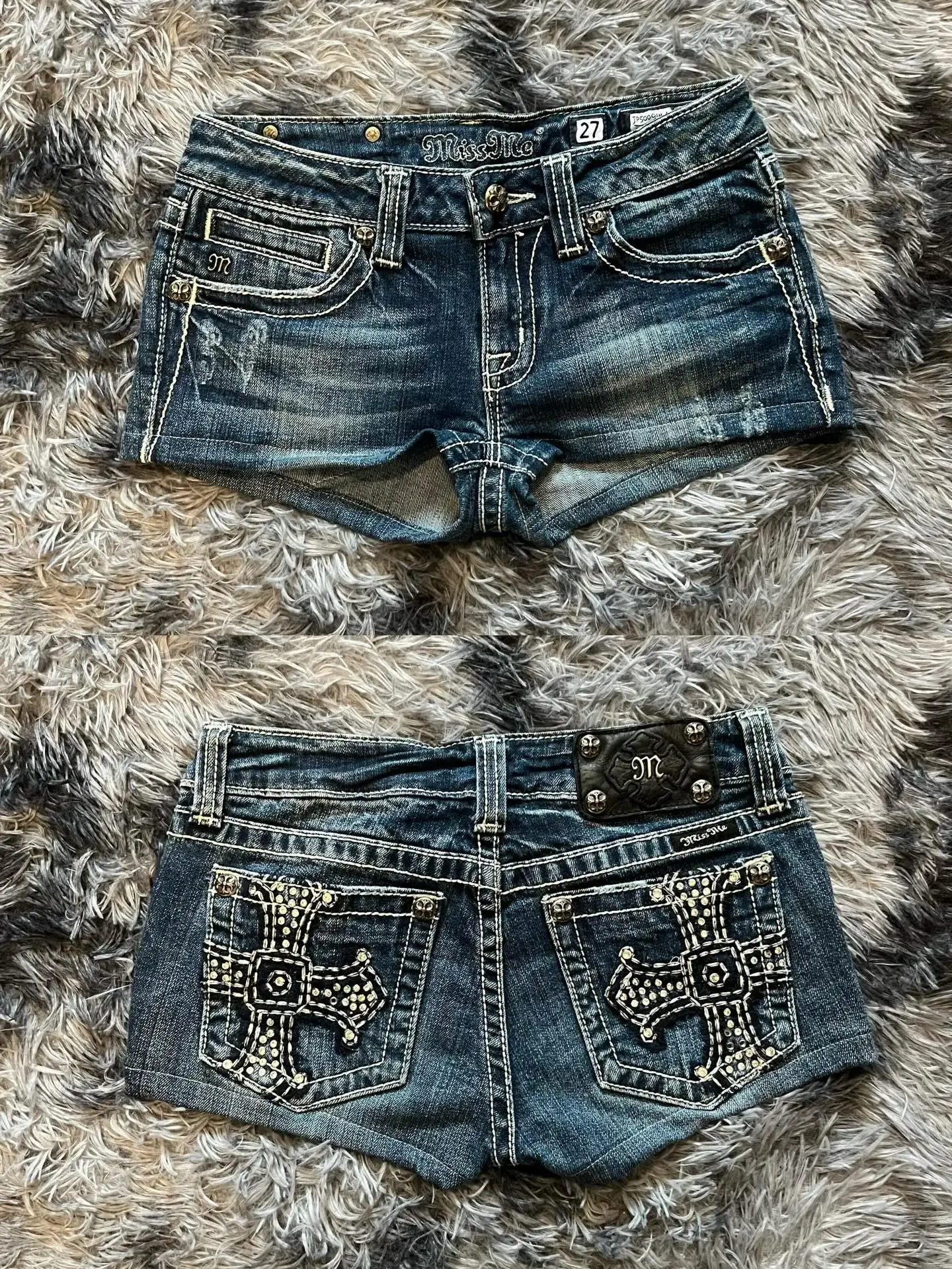 Y2k Gothic Pocket Cross Rivet Embroidered Denim Shorts Women Retro Sexy Blue Washed Casual Rhinestone Shorts Hip Wrapping Jeans