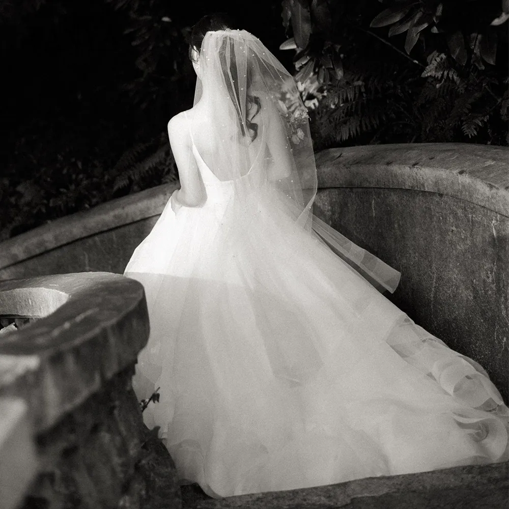 Robe de Mariée Élégante en Satin et Tulle à Bretelles Spaghetti, Col en V, pour Séance Photo, Ligne A, avec Traîne