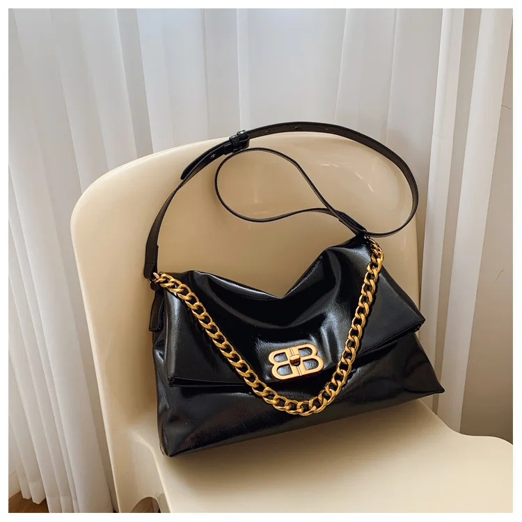 

2025 New! Women's Retro Soft Bag - Casual Large-Capacity Chain Shoulder Armpit Bag