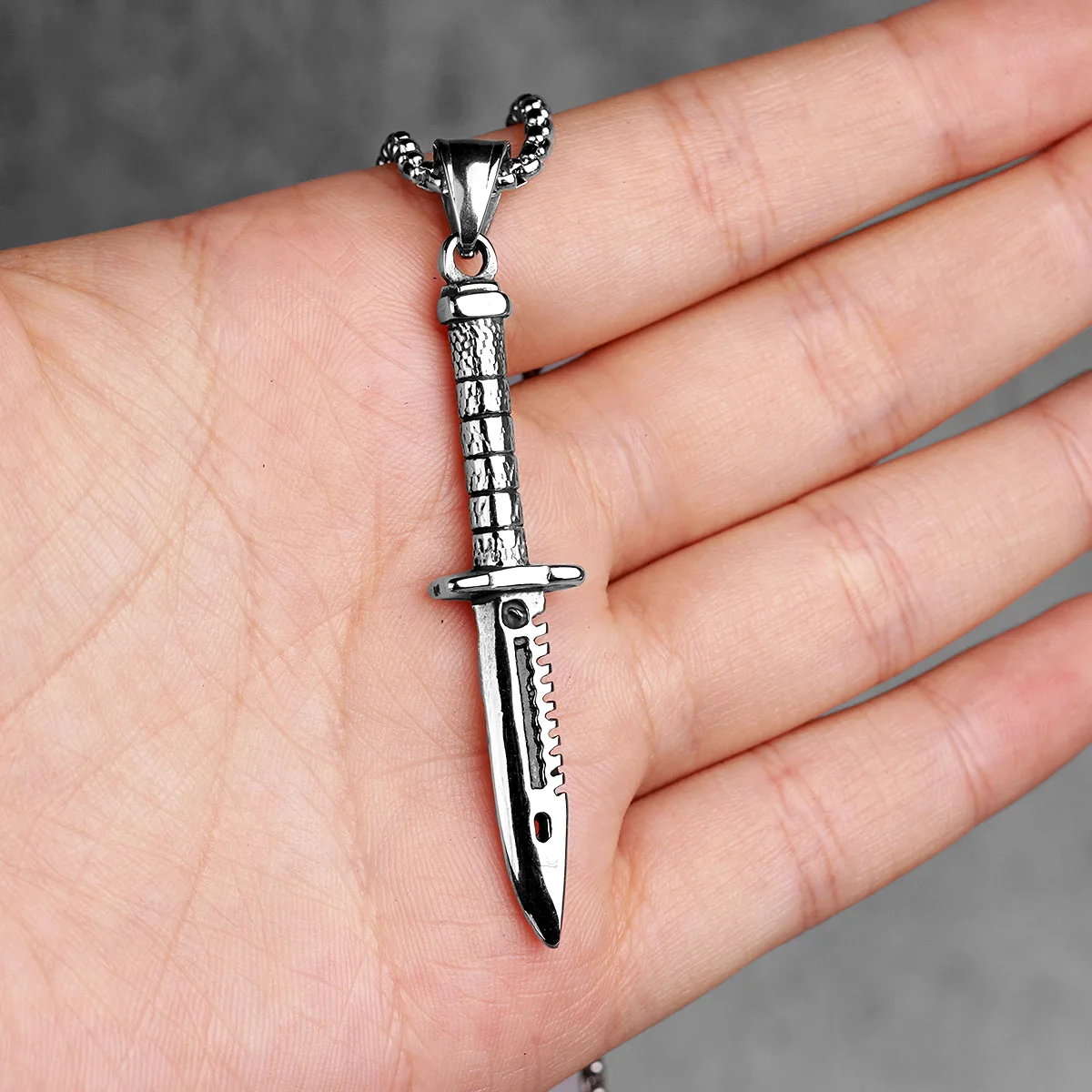 Dagger Knife Mens Long Necklaces Pendants Chain Punk Hip Hop Cool for Boy Male Stainless Steel Jewelry Creativity Gift Wholesale