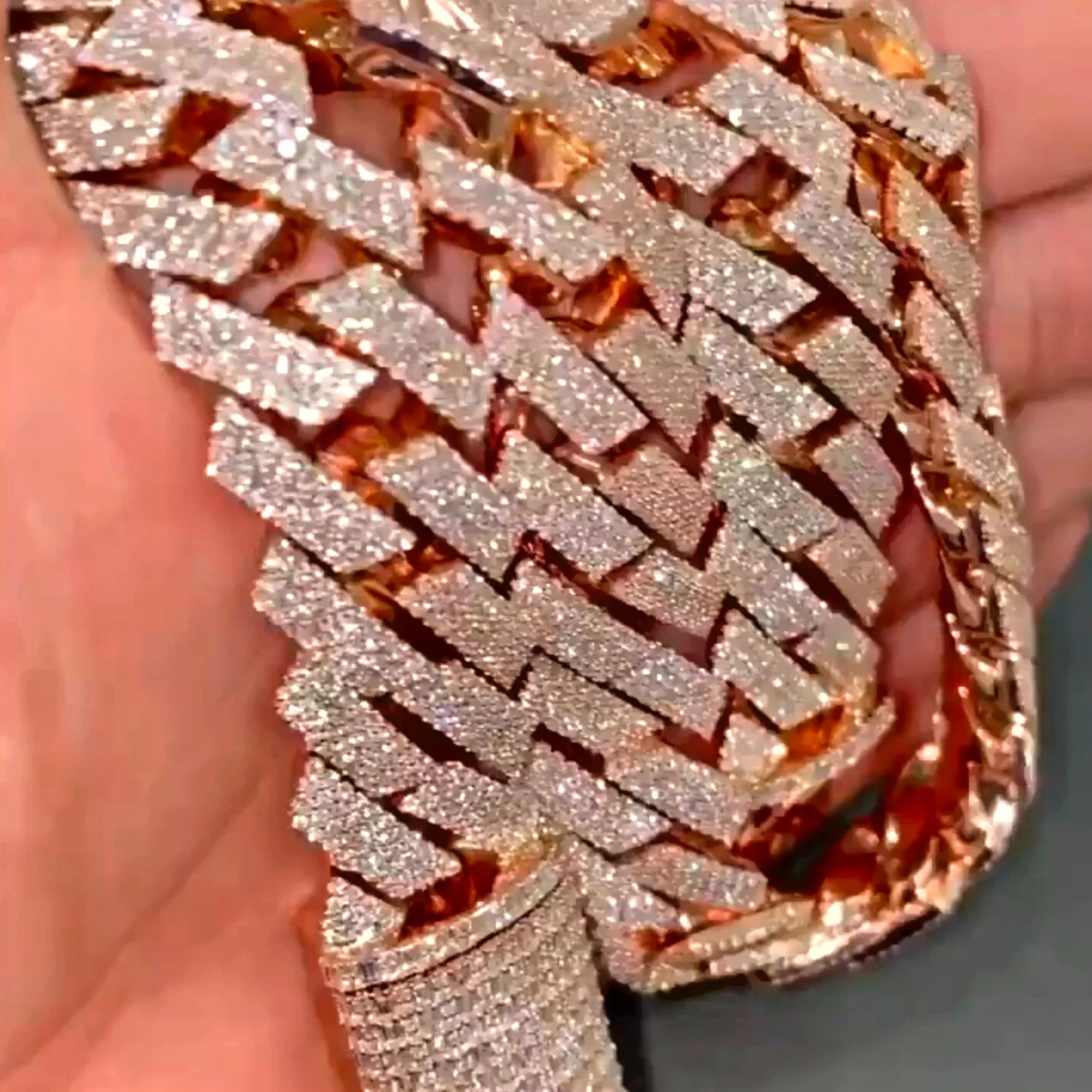 Quality Customized .High Iced Jewelz 22mm Cuban Link Moissanite Chain 925 Sterling Silver Rose Gold D VVS Hip Hop Style