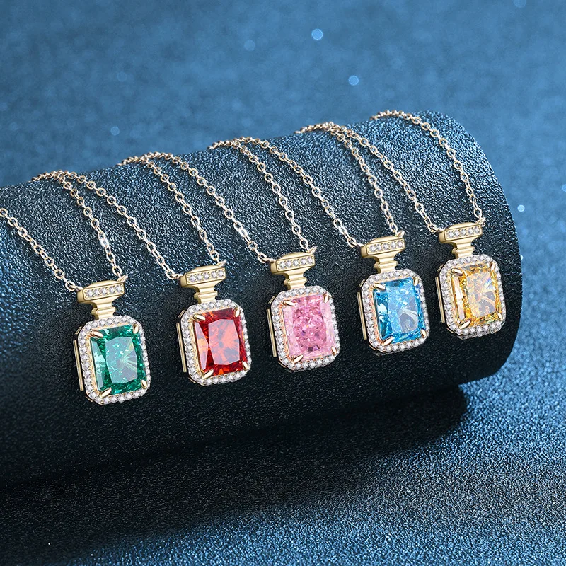 

PT950 Platinum Artificial Gem New Personality Rectangular Perfume Bottle Sea Blue Pink Green Five Color Pendant Necklace Ice Cut