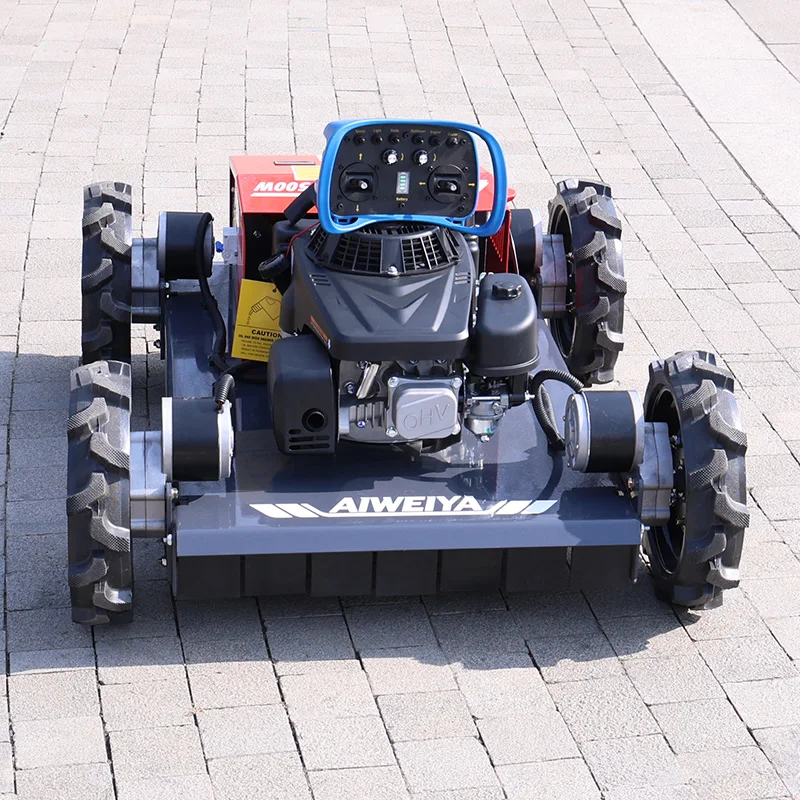 

Индивидуально настраиваемая газонокосилка с дистанционным управлением, полноприводная, для очистки от сорняков на склонах и в садах