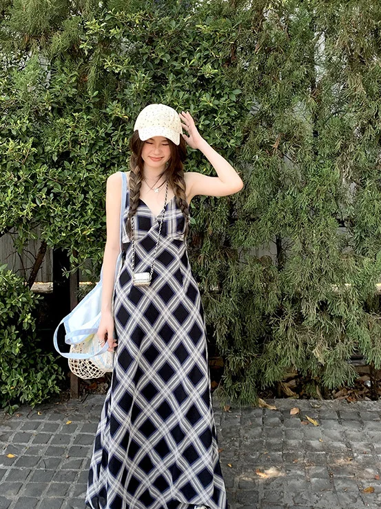 

plus Size Retro Plaid Strap Long Dress Summer New Style Sun Protection Hollow out Shoulder Slimming V-neck Dress Korean Style...