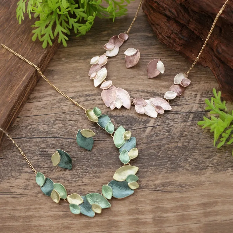 Bohemian Gradient Enamel Leaf Jewelry Set Gold Tone Necklace Stud Earrings Adjustable Chain Gradient-Colored Earrings Jewelry