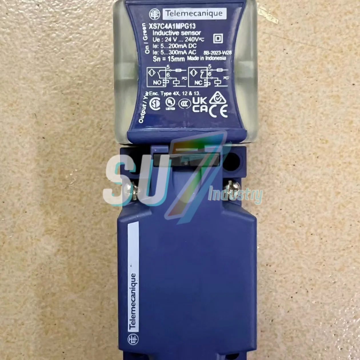 XS7C4A1MPG13 近接スイッチ 新品オリジナル